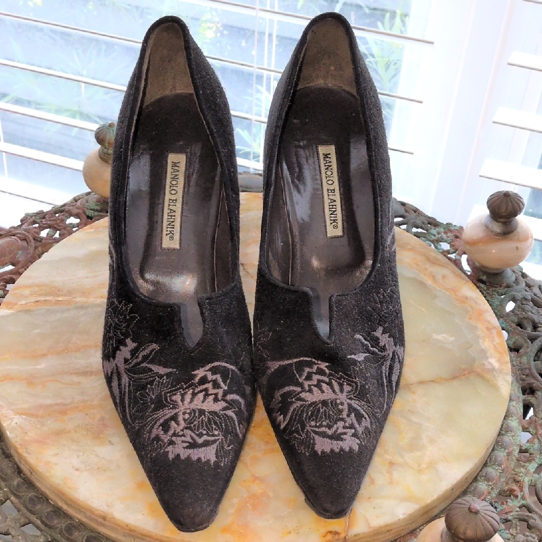 Vintage Manolo Blahnik Black Embroidered Women's Heels Size 42.5
